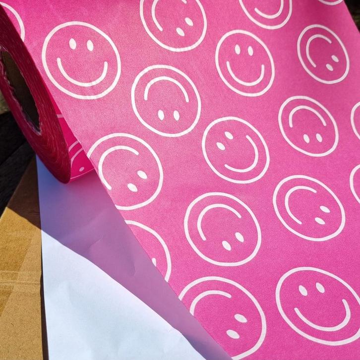 Vloeipapier smileys zijdepapier roze tissuepaper smiley kado, Diversen, Cadeaupapier, Nieuw, Verzenden