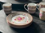Pip studio Servies  - 4 kopjes met schotel, Huis en Inrichting, Keuken | Servies, Ophalen of Verzenden, Zo goed als nieuw, Bord(en)