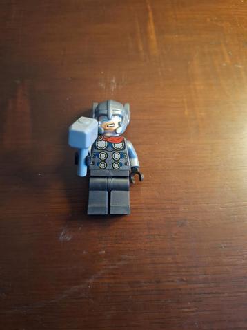 Lego Marvel Thor minifiguur beschikbaar voor biedingen