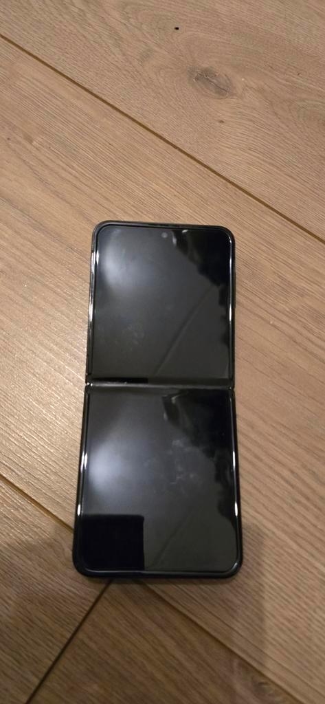 Samsung Galaxy Z flip 4, Telecommunicatie, Mobiele telefoons | Samsung, Gebruikt, Galaxy Z Flip, 128 GB, Zwart, Ophalen of Verzenden