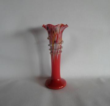 Kralik Trompet Vaas beschikbaar voor biedingen