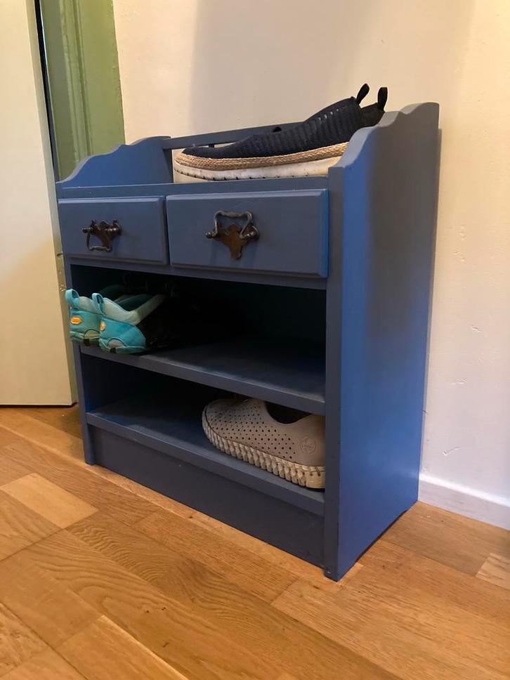 Blauw kastje met 2 lades - schoenenkastje/kinderkamer kastje, Huis en Inrichting, Kasten | Ladekasten, Gebruikt, Minder dan 100 cm