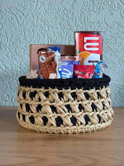 Gehaakte mand, Huis en Inrichting, Woonaccessoires | Schalen en Manden, Nieuw, Schaal, Rond, Overige materialen, Ophalen of Verzenden