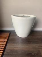 Decoratieve vaas, Ophalen, Wit, Aardewerk of Porselein, Zo goed als nieuw