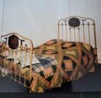 Brocante (meisjes) bed, Ophalen of Verzenden, Zo goed als nieuw, Twijfelaar, Hout