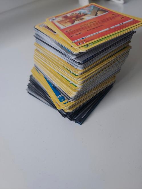 200x diverse bulk + andere mooie dingen, Hobby en Vrije tijd, Verzamelkaartspellen | Pokémon, Zo goed als nieuw, Meerdere kaarten