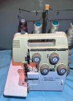 Bernina bernette 334ds, Ophalen of Verzenden, Zo goed als nieuw, Lockmachine, Bernina