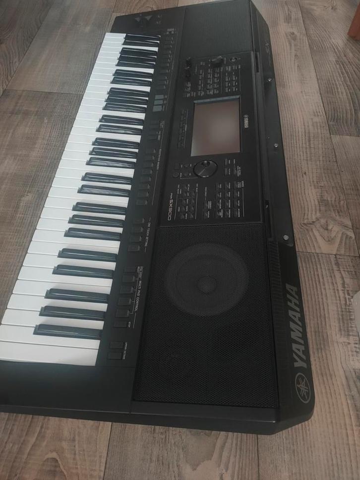 yamaha psr SX900 keyboard, Muziek en Instrumenten, Keyboards, Nieuw, 61 toetsen, Yamaha, Aanslaggevoelig, Met standaard, Midi-aansluiting