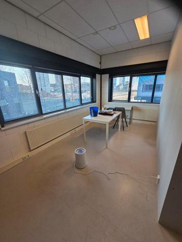 salon ruimte te huur  Amsterdam   ook kapper stoel te huur  beschikbaar voor biedingen