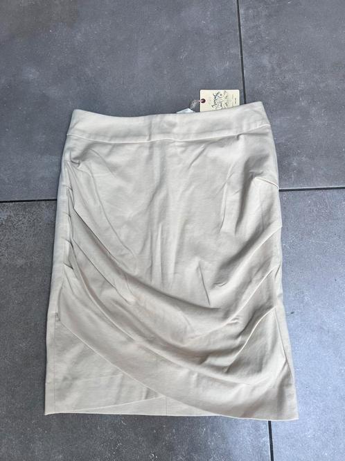 JOSEPHINE & CO NIEUW MET KAARTJE BEIGE ROK KOKERROK MAAT S, Kleding | Dames, Rokken, Nieuw, Maat 36 (S), Beige, Knielengte, Ophalen of Verzenden