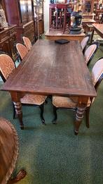 Antieke Franse eettafel