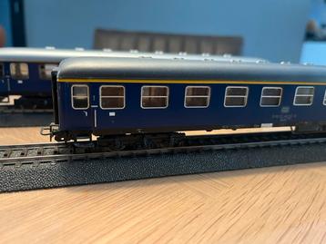 2x Marklin H0 4051 Sneltreinrijtuig 1e klas beschikbaar voor biedingen