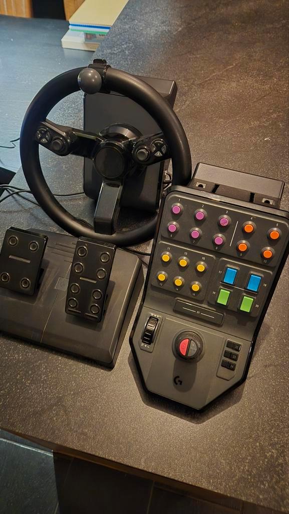Logitec Farming Simulator Stuur, Pedalen & controlpanel, Spelcomputers en Games, Games | Pc, Gebruikt, Simulatie, 1 speler, Eén computer