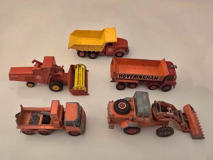 Diverse Matchbox en Lesney model autoos Vintage, Hobby en Vrije tijd, Modelauto's | 1:50, Gebruikt, Bus of Vrachtwagen, Matchbox