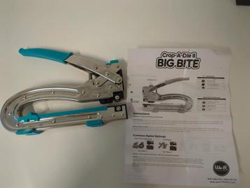 Crop a Dile, Big bite. Scrapbook beschikbaar voor biedingen