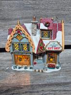 Lemax gift shop verlicht originele doos kerstdorp kersthuis, Ophalen of Verzenden, Zo goed als nieuw