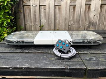 WHELEN JUSTICE LED flitsbalk + zoeklampen magneet montage beschikbaar voor biedingen