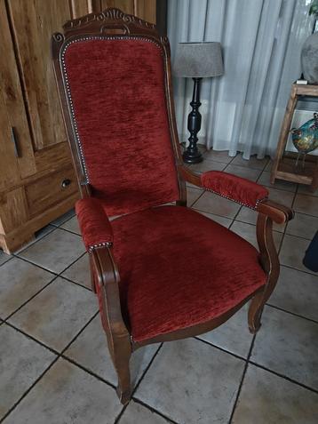 Brocante stoel beschikbaar voor biedingen
