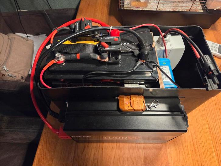 LiFePO4 Accu 12V 100Ah, Caravans en Kamperen, Camper-accessoires, Gebruikt, Ophalen of Verzenden