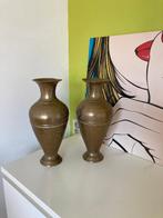 2 koperen Indische vazen 33 cm hoog, Ophalen of Verzenden