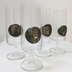 Unieke set van vier bierglazen met Romeinse ridders erop, Verzamelen, Glas en Borrelglaasjes, Ophalen of Verzenden, Zo goed als nieuw
