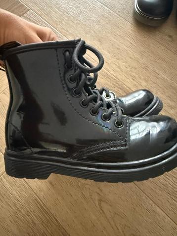 Dr martens maat 28 lak beschikbaar voor biedingen