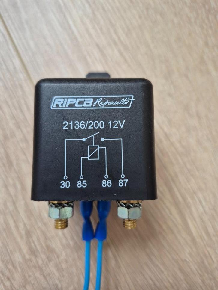 Accu scheiding relais 12V, Auto-onderdelen, Accu's en Toebehoren, Gebruikt, Ophalen of Verzenden