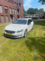 Volvo V60 D6 215pk Plug-in Hybrid 2013 Wit, Auto's, Volvo, Automaat, Zwart, 285 pk, Vierwielaandrijving