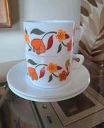 Vintage Arcopal vrolijke kop en schotels, Ophalen of Verzenden