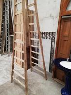 Vintage decoratieve dubbele oogst ladder 355 hoog, geloogd, Huis en Inrichting, Woonaccessoires | Wandplanken en Boekenplanken
