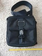 Tumi Alpha Bravo Junior crossbody, Ophalen of Verzenden, Zo goed als nieuw, Zwart