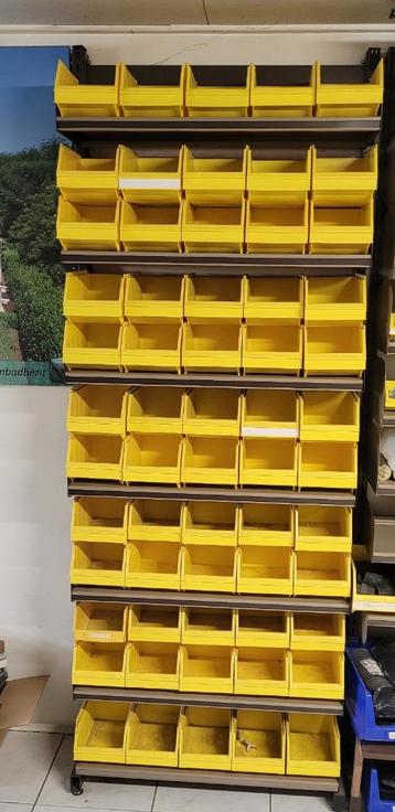 Magazijnstelling / bakkenrek inclusief 60 bakjes beschikbaar voor biedingen