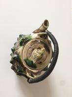 Bijzonder schelp-teepotje, Antiek en Kunst, Antiek | Keramiek en Aardewerk, Ophalen of Verzenden