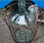 Vintage fles in ijzeren mand, Ophalen