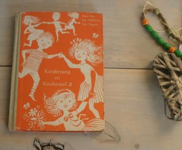 Kinderzang en kinderspel 2 - honderdtwintig liedjes, canons  beschikbaar voor biedingen