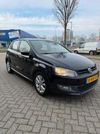 Volkswagen Polo 1.4 16V FSI 63KW 2011 Zwart, Auto's, Voorwielaandrijving, Stof, 40 €/maand, Zwart