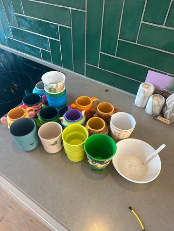 Plastic Bekers en Schaaltjes - Gratis Afhalen beschikbaar voor biedingen