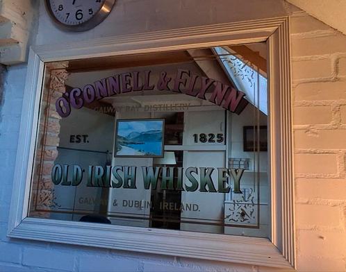Unieke antieke spiegel 1825 Old Irish Whiskey €45 94Lx68B, Antiek en Kunst, Antiek | Spiegels, Rechthoekig, Ophalen