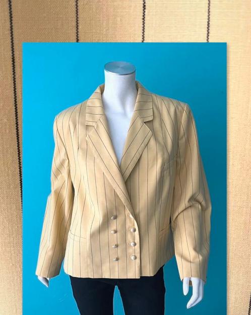 Vintage jaren 80 blazer lichtgeel krijtstreep 42, Kleding | Dames, Jasjes, Kostuums en Pakken, Gedragen, Jasje, Maat 42/44 (L)