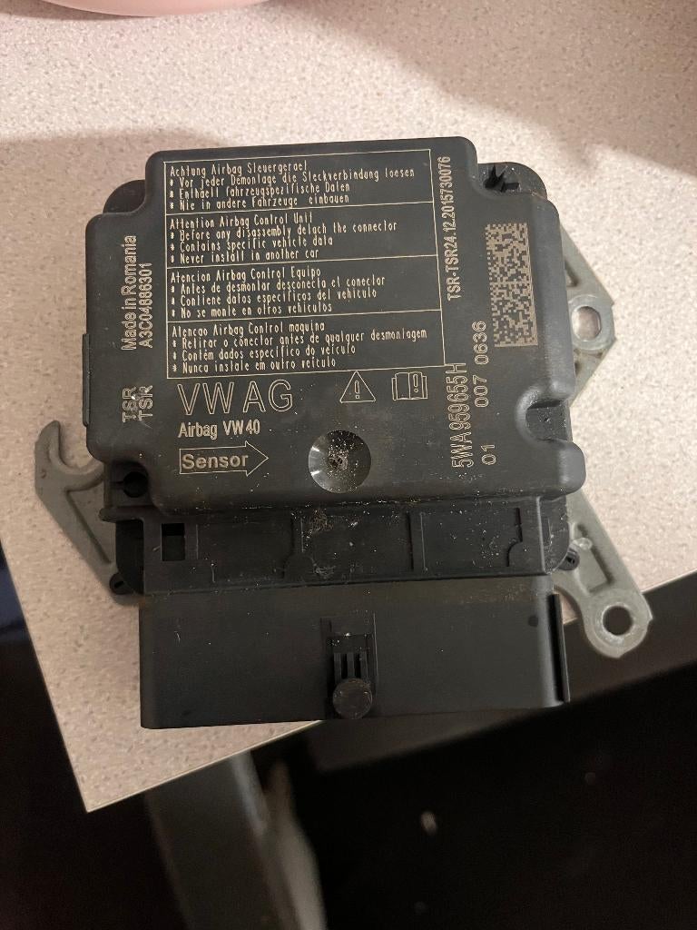 airbag module 5WA959655H - A3C04886301 VW GOLF 8 R 2.0 TSI, Ophalen, Volkswagen