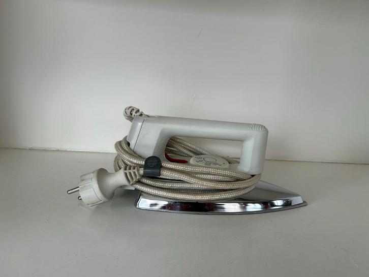 Vintage Philips Strijkijzer, Witgoed en Apparatuur, Strijkijzers en Strijkplanken, Gebruikt, Strijkijzer met snoer, Ophalen of Verzenden