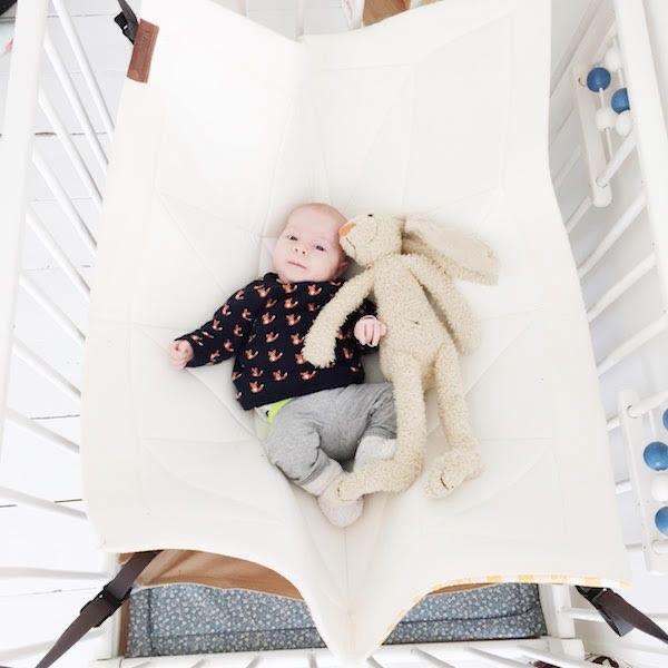 Hangloose baby box hangmat creme/beige, Kinderen en Baby's, Boxen, Ophalen of Verzenden, Zo goed als nieuw, Vierkant, In hoogte verstelbaar