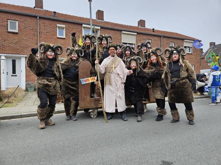 loopgroep rammen, Kleding | Dames, Carnavalskleding en Feestkleding, Zo goed als nieuw, Kleding, Carnaval, Ophalen