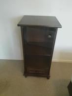 Donker eiken kleurige stereo kastje met rookglazen deurtje, Huis en Inrichting, Ophalen, Zo goed als nieuw
