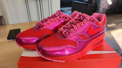 Nike Air Max 1 ‘Valentine’s Day’ 2025, maat 38.5, Kleding | Heren, Schoenen, Nieuw, Overige kleuren, Ophalen of Verzenden