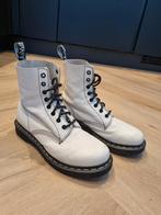 Witte Dr. Martens - Maat 41, Kleding | Dames, Wit, Lage of Enkellaarzen, Ophalen of Verzenden, Dr. Martens