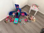 L.O.L camper en veel poppen en Accessoires, Kinderen en Baby's, Speelgoed | Poppen, Ophalen of Verzenden, Zo goed als nieuw, Overige typen