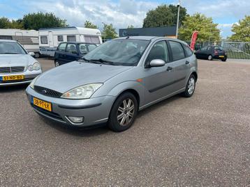 Ford Focus 1.6 I Ghia 2004 Grijs met nieuwe apk beschikbaar voor biedingen