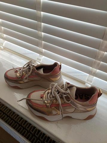 sacha sneaker maat 40 beschikbaar voor biedingen