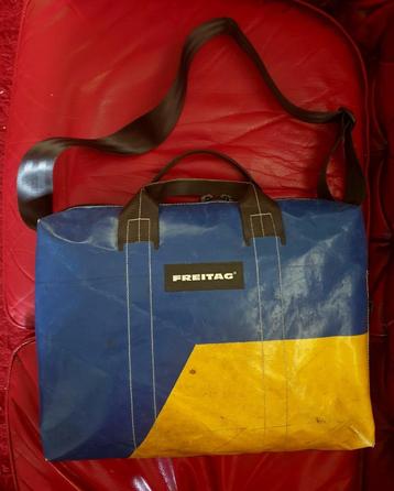 Freitag laptoptas beschikbaar voor biedingen